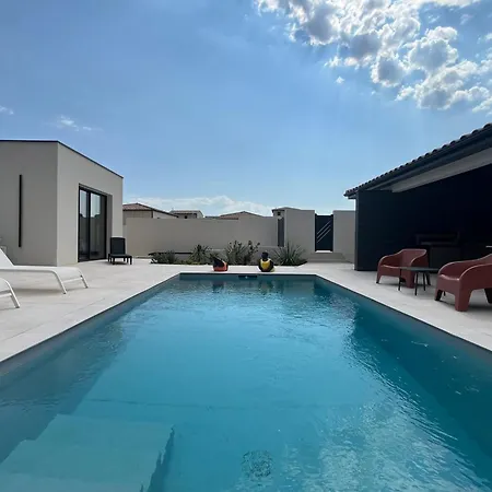 Modern With Pool * Narbonne