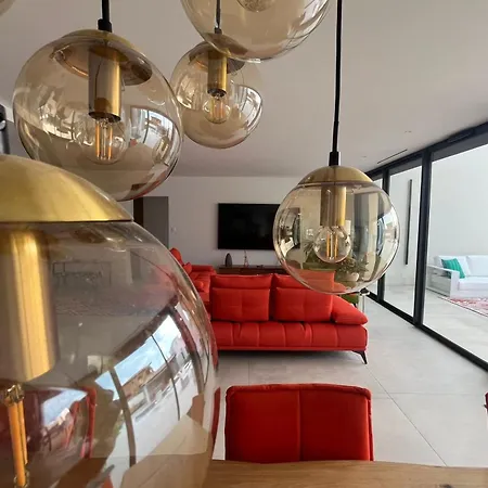 Modern With Pool Holiday home *